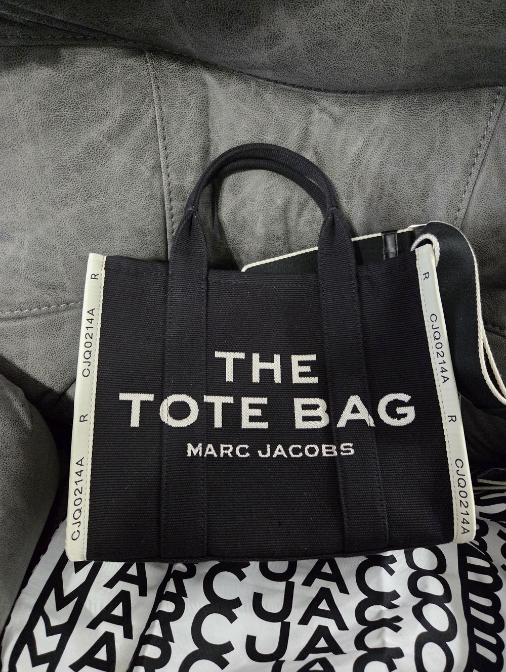 Marc Jacobs Medium Tote